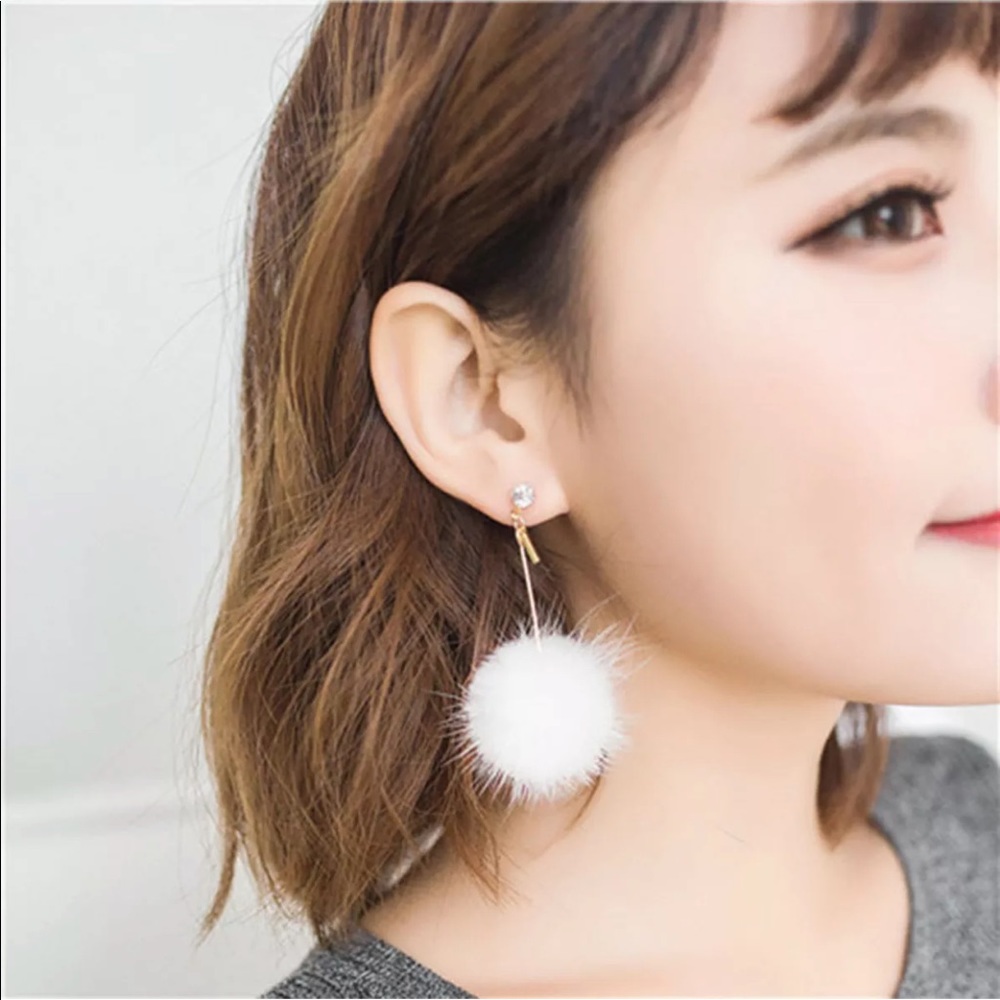Dangle White Faux-Mink Furry Pom Pom Earrings - Picture 4 of 4